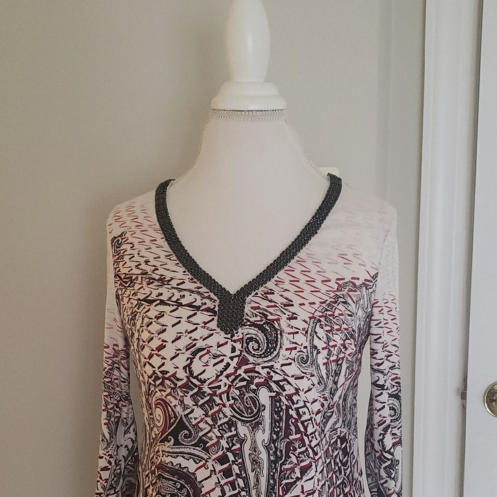 WHBM Patterned V-Neck Top